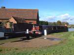 Jannock entering Claydon top lock