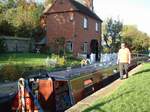 going down through Cropredy lock