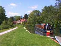 Jannock leaving Shenfield lock